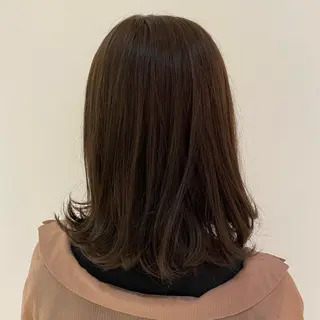 ミディアム カラー ベージュカラー🐑 レイヤー🤎塚原優芽のヘアスタイル