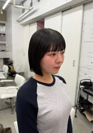 ショート 髪質改善×ブリーチ なしカラー/桃愛のヘアスタイル