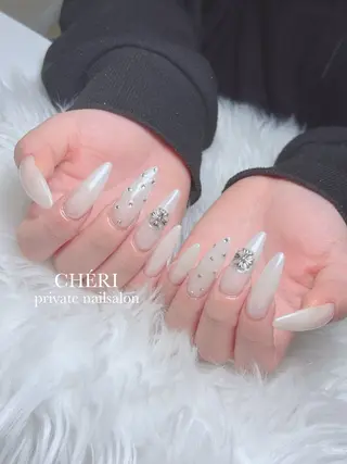 ネイル CHÉRI .のネイルデザイン