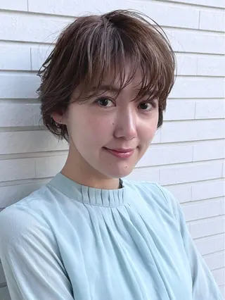 ショート パーマ ﾊｲﾄｰﾝ/ｶﾗｰ/ 用賀/稲若健太郎のヘアスタイル