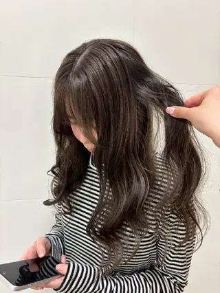 ミディアム ayana/ 透明感カラー🫧艶感のヘアスタイル