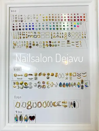 ネイル Nail salon Dejavu 🌿のネイルデザイン