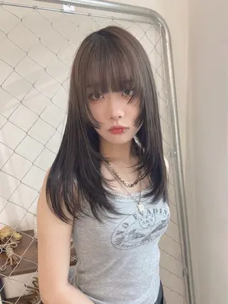 セミロング カラー ヘアアレンジ 🇰🇷韓国ヘア TAKUMI🐯💎のヘアスタイル