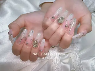 ネイル ネイルサロン ルミア Lumia 店長施術のネイルデザイン