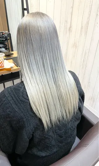 カラー ハイトーン✨ブリーチ ✨高田めぐみのヘアスタイル