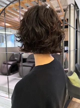 ショート 西田  美侑/ 前髪・顔周りカットのヘアスタイル