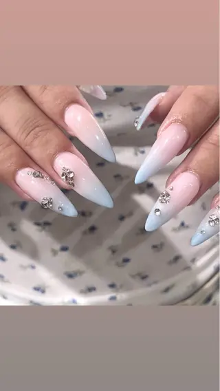ネイル 🧁fein. nana🩵のネイルデザイン