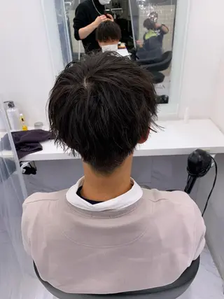 ショート カラー パーマ メンズ アイブロウ メンズパーマ特化 TAIGAのヘアスタイル