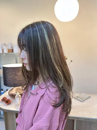 ロング カラー Shiro RENのヘアスタイル