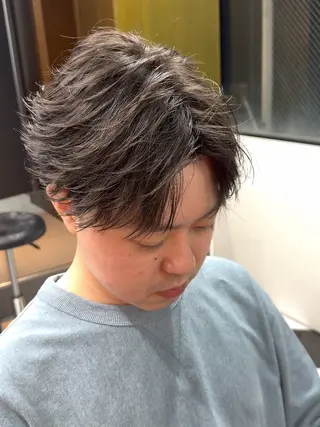 ショート カラー パーマ ヘアアレンジ メンズ 伊藤 陸のヘアスタイル