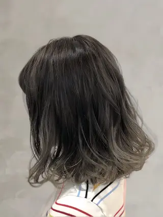 ミディアム 似合わせカットカラー 🌿つじおかるみのヘアスタイル