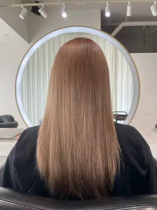 セミロング CIEL 菜々香のヘアスタイル
