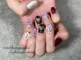 ネイル LAVISH 大和店 🤱子連れ大歓迎のネイルデザイン