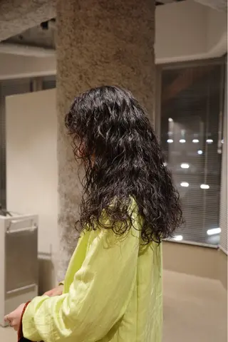 ロング パーマ 住谷 ゆりな　カット無料のヘアスタイル