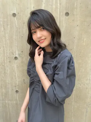 セミロング STUD YUKIのヘアスタイル