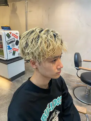 ショート カラー メンズ 寳泉 章弘のヘアスタイル