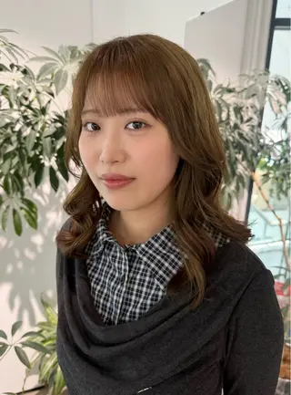 セミロング Nico セナのヘアスタイル