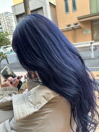 ロング カラー 西田 莉緒のヘアスタイル