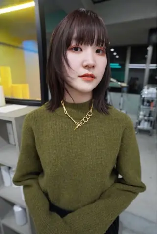 ミディアム カラー 原田 朱里のヘアスタイル