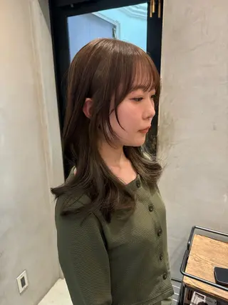 セミロング 新宿/顔周りカット +レイヤー＝しずく♩のヘアスタイル