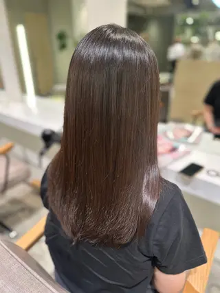 新屋敷 拓大のヘアスタイル