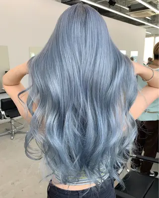 ロング 佐藤 まいらのヘアスタイル