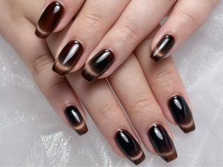 ネイル 愛nailsalon フィルイン・長さ出しのネイルデザイン