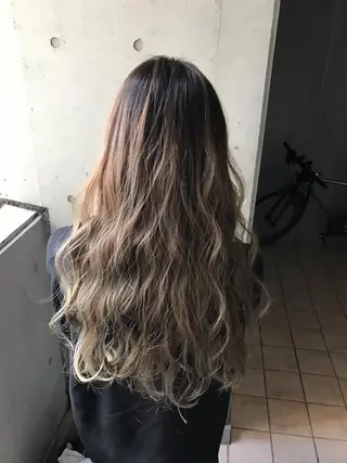 ロング カラー ere hair salonのヘアスタイル