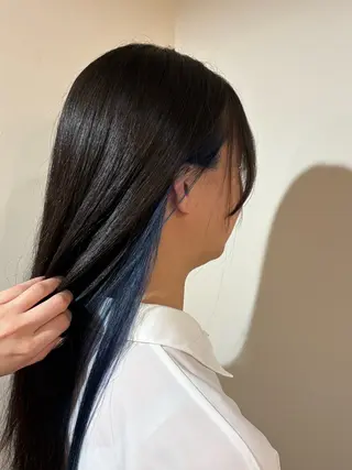 ミディアム COLO✨️ 白川綺香のヘアスタイル