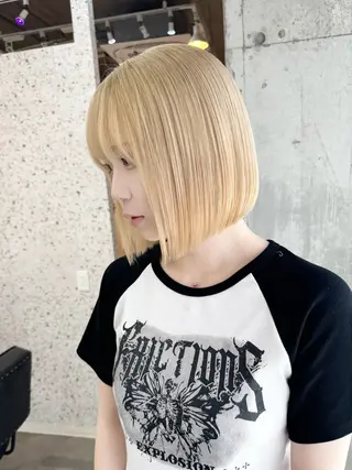 ショート カラー ヘアアレンジ lani ブリーチ /ダブルカラーのヘアスタイル