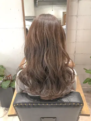 ロング カラー ひろせ かなのヘアスタイル