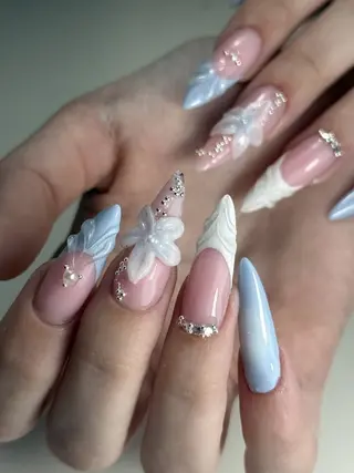 ネイル Blingg NailStudioのネイルデザイン
