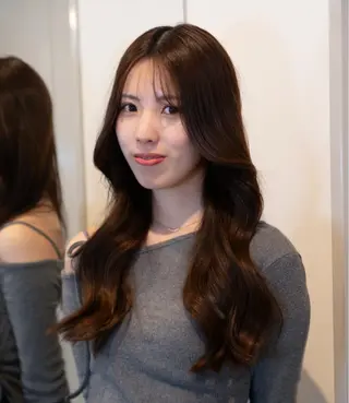 ロング カラー ヘアアレンジ 植林 奨のヘアスタイル