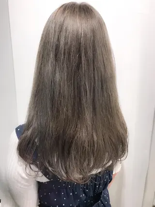 ミディアム カラー 透明感カラー/ レイヤー　YUKAのヘアスタイル
