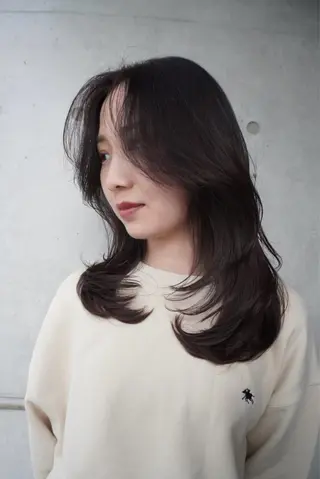 セミロング カラー 上品な大人レイヤー 🍀渋谷🍀濱口敬太のヘアスタイル