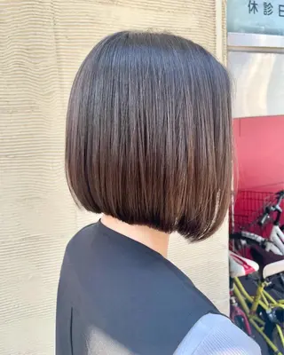 ショート 鶏内 まゆのヘアスタイル