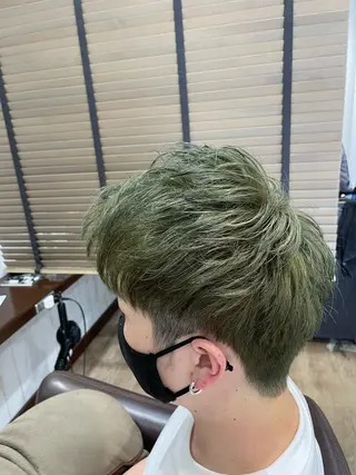 ショート カラー メンズ 佐々木 浩之のヘアスタイル