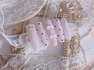 ネイル KARI ネイルサロンのネイルデザイン