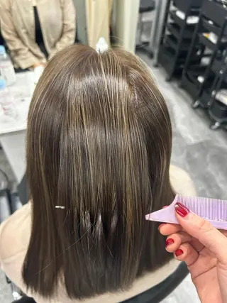 ミディアム カラー ブリーチ🐰インナー ♡ハイライト♡綾🐰のヘアスタイル