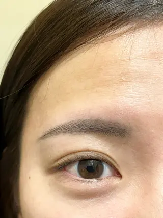 アイブロウ 三澤 朱里の眉毛・アイブロウイメージ