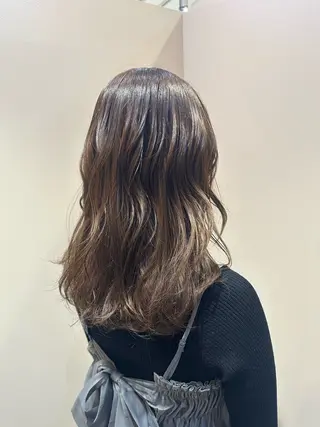 カラー momo 札幌美容師のヘアスタイル