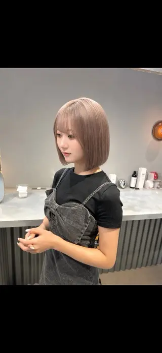 ショート カラー 🌟ハイライト/ハイ トーン🌟MIKIのヘアスタイル