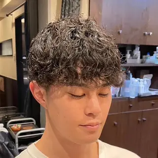 ミディアム パーマ 長谷川 真那のヘアスタイル