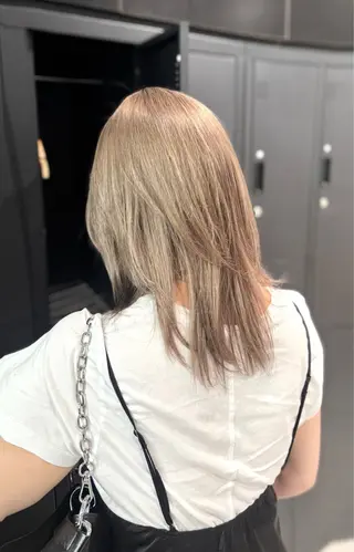 ミディアム カラー うる艶カラー 顔周りカット♡ikuのヘアスタイル
