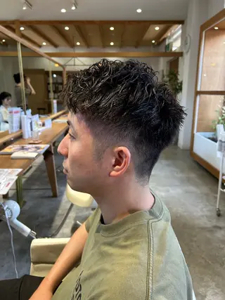 ショート パーマ メンズ 佐藤 悠生 メンズパーマ.カットのヘアスタイル