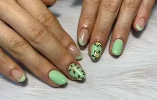 ネイル Mana ·͜· ❤︎のネイルデザイン