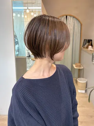 ショート オリーブベージュ/ボ ブ縮毛矯正たまき🧡のヘアスタイル