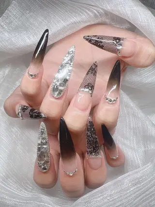 ネイル Lee Ainのネイルデザイン