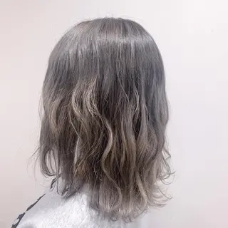 ミディアム 土佐 優奈のヘアスタイル