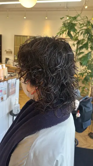 ミディアム パーマ ショート・パーマ・デ ザインカラー/むつみのヘアスタイル